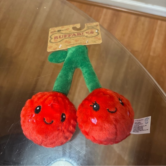 Giftable World 🍒 Cherrys Dog Toy Clinker &  With Squeaker  7" - Picture 2 of 6